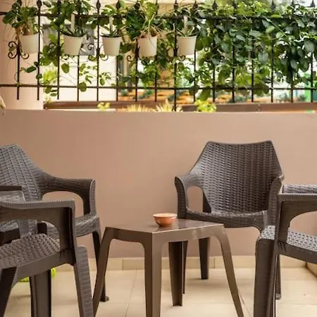 Cosy Flat With Private Garden Apartment Heraklion (Crete)